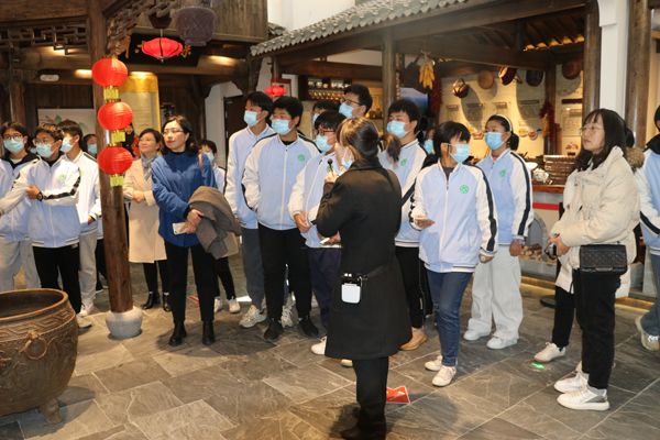 02.jpg