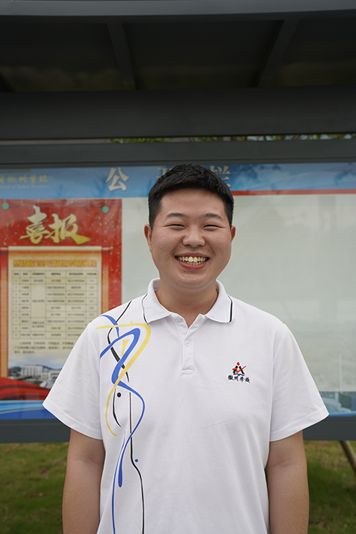 8.戴俊杰，初中毕业于适之中学西校区，中考分数526分，2023年被安徽文达信息工程学院机械设计制造及其自动化专业录取。.jpg